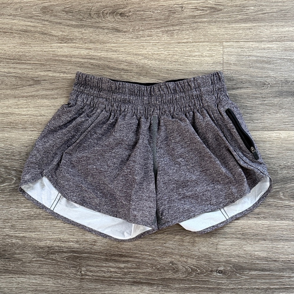 lululemon Shorts Size 6 Mid rise 4” Athletic